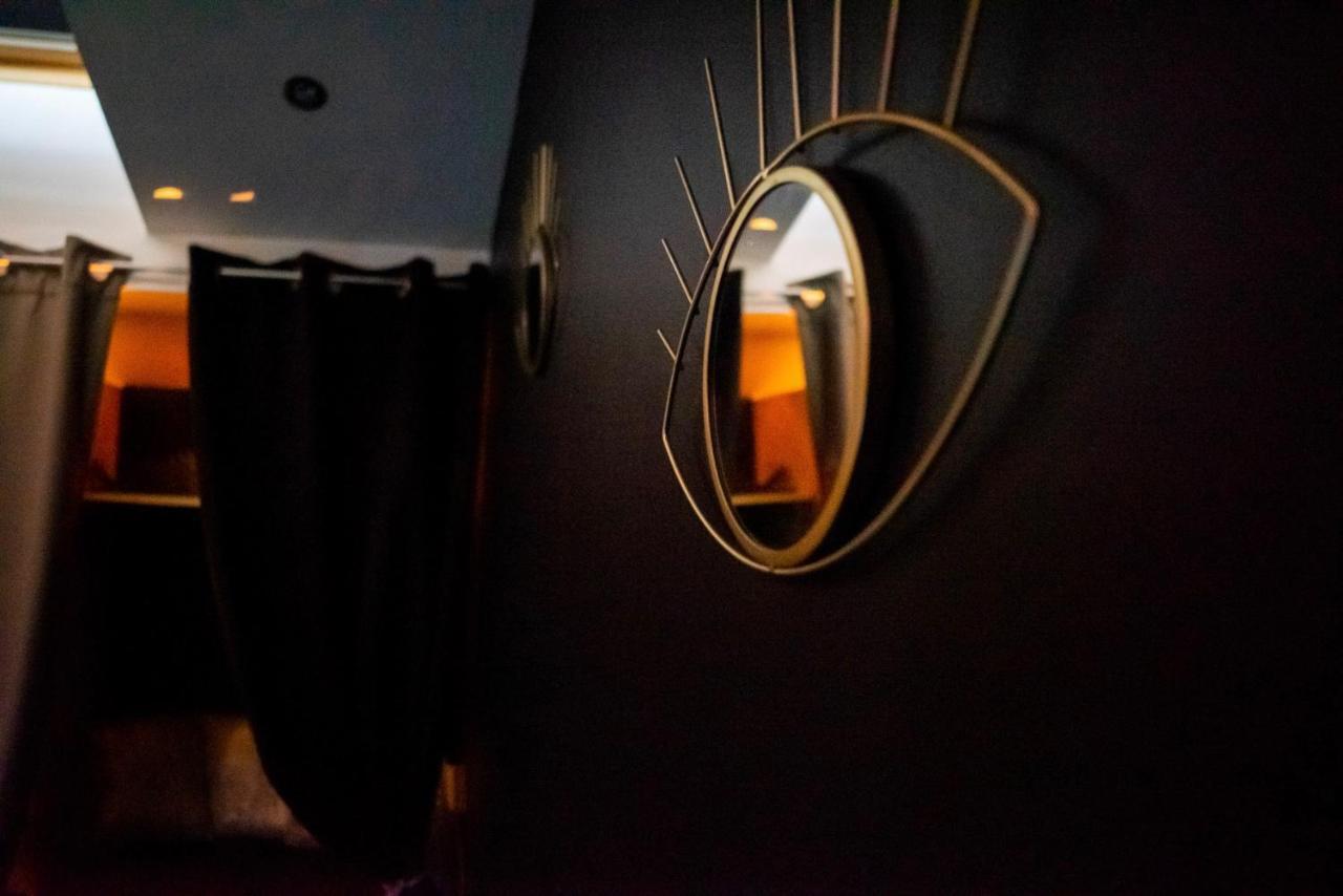 Love Suites & Spa "Le Loft" Avec Jacuzzi Privatif Médis 外观 照片