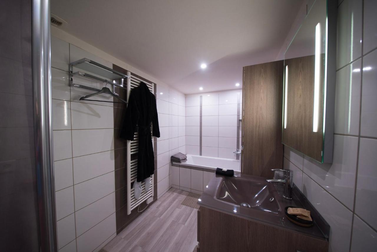 Love Suites & Spa "Le Loft" Avec Jacuzzi Privatif Médis 外观 照片