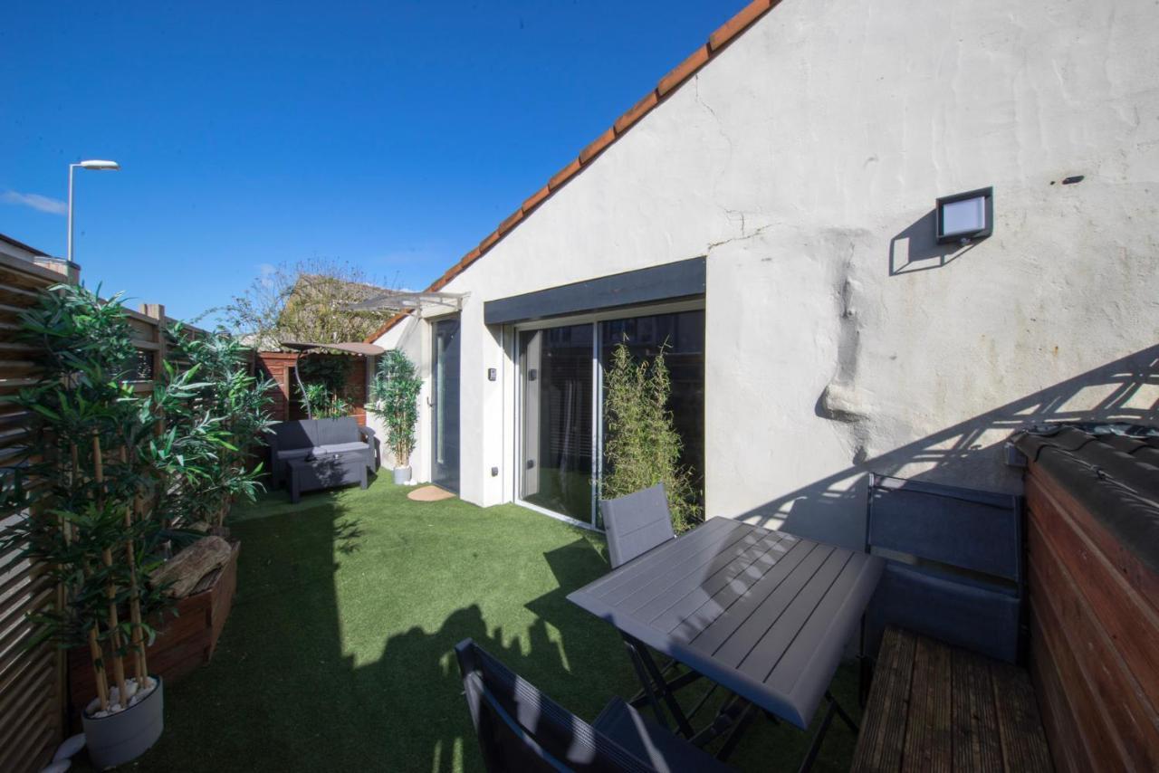 Love Suites & Spa "Le Loft" Avec Jacuzzi Privatif Médis 外观 照片