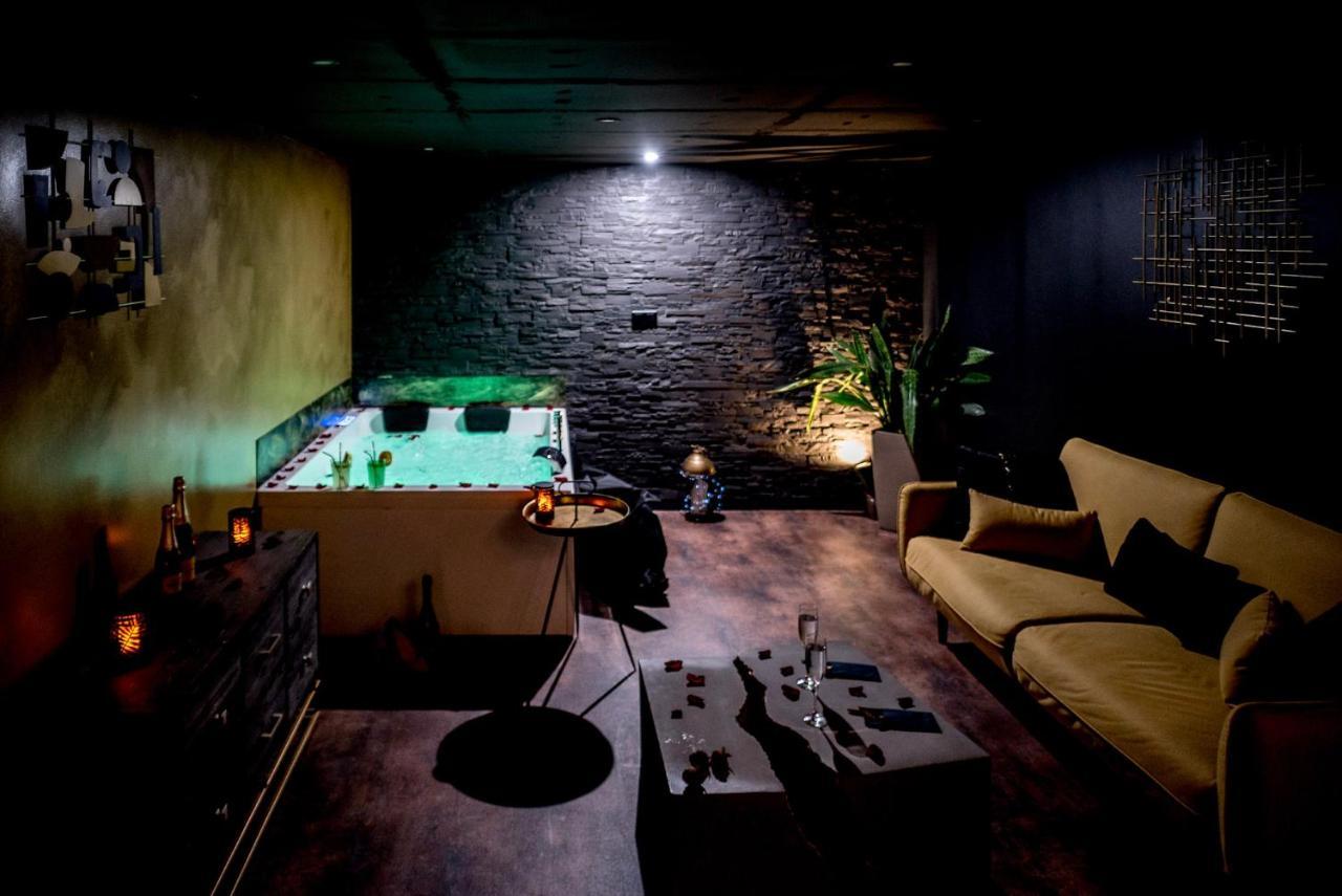 Love Suites & Spa "Le Loft" Avec Jacuzzi Privatif Médis 外观 照片
